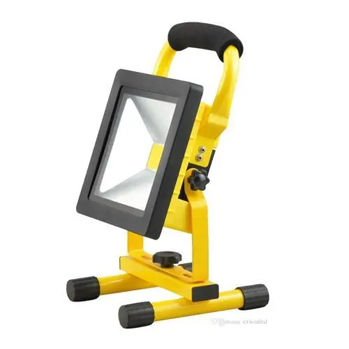 30W Portable Rechargeable Outdoor Flood Light 1